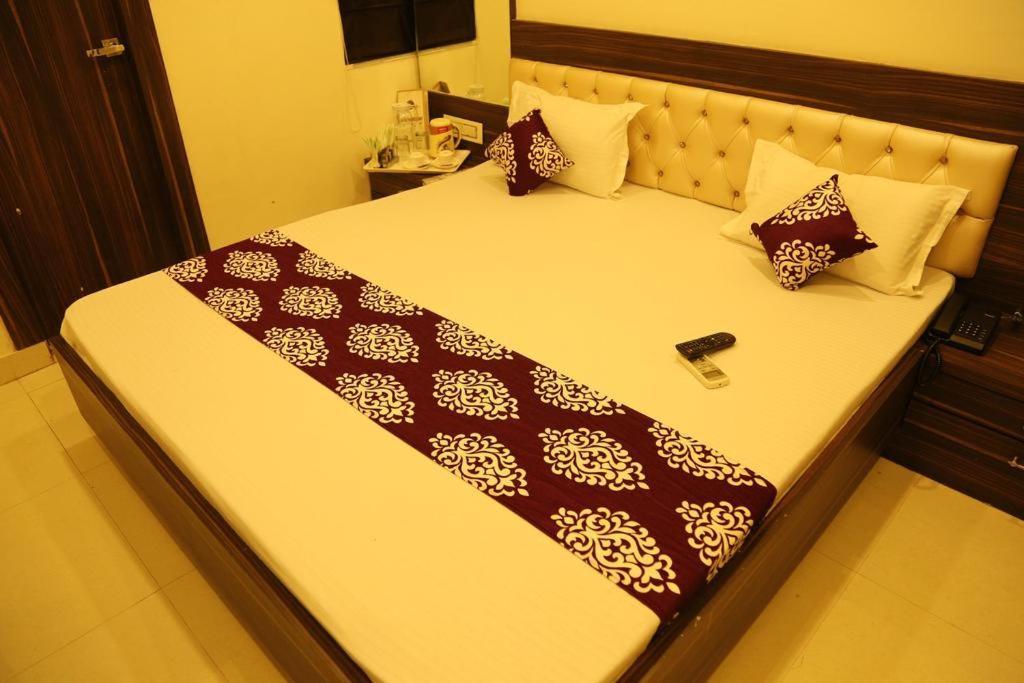 Kingsway Hotel And Restaurant Ajmer Dargah 350 Meter Екстериор снимка