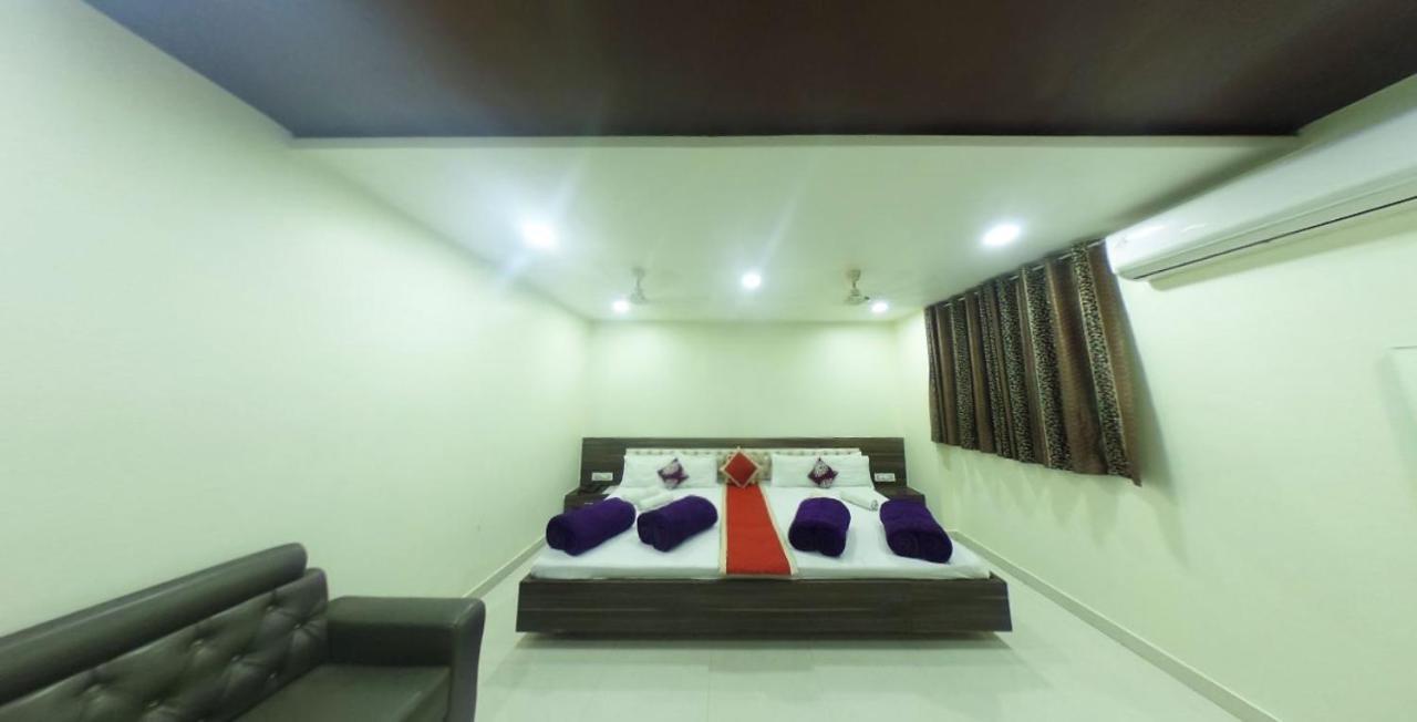 Kingsway Hotel And Restaurant Ajmer Dargah 350 Meter Екстериор снимка