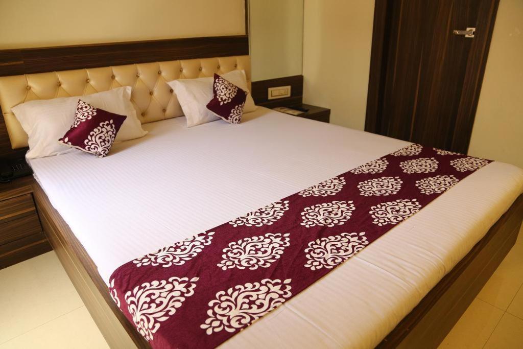 Kingsway Hotel And Restaurant Ajmer Dargah 350 Meter Екстериор снимка