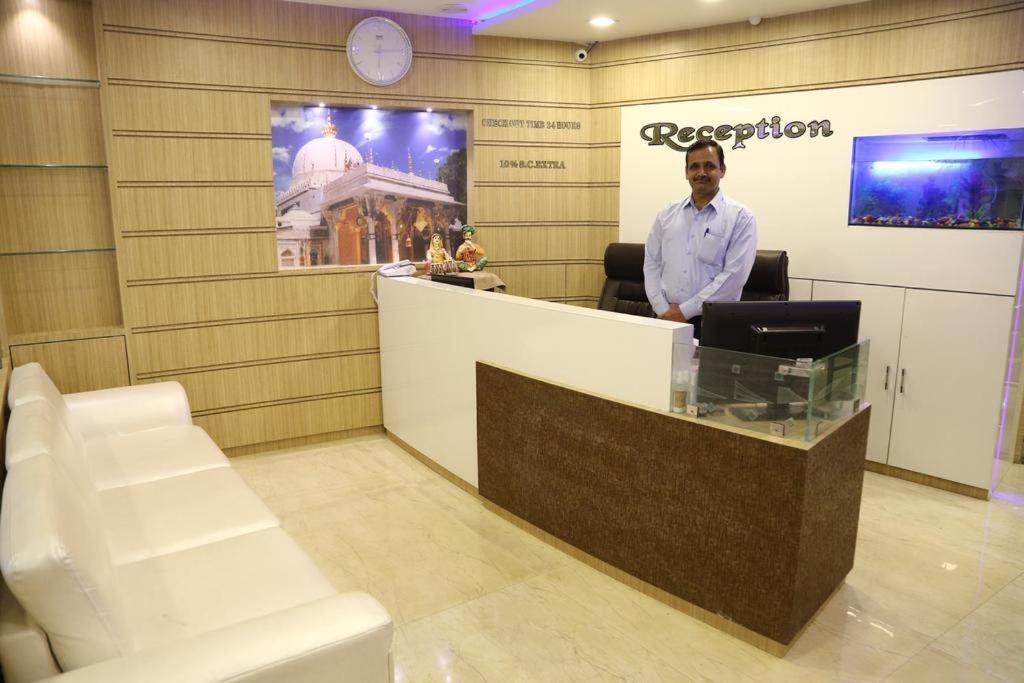 Kingsway Hotel And Restaurant Ajmer Dargah 350 Meter Екстериор снимка