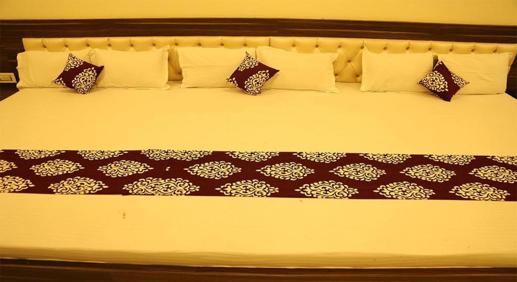 Kingsway Hotel And Restaurant Ajmer Dargah 350 Meter Екстериор снимка